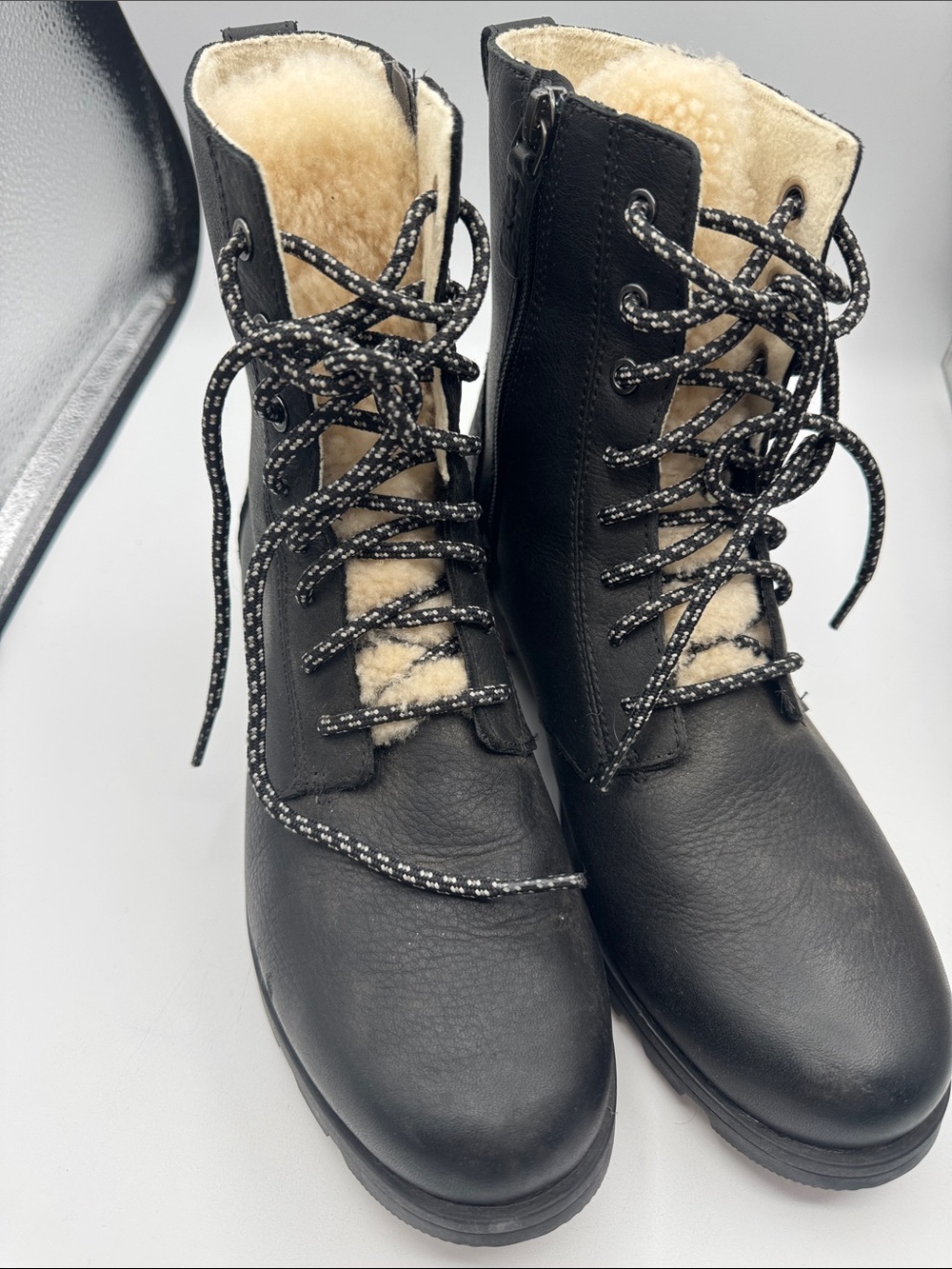 Sorel Boots - Women's 10